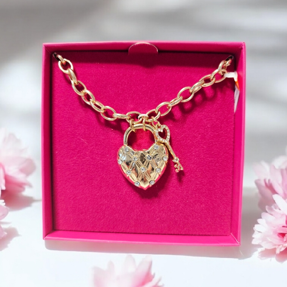 NEW Juicy Couture Gold Heart Padlock Necklace, 18 Inches Long, New In A Box